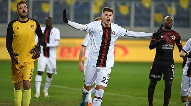 Karagümrük, Ankara'dan 3 puanla döndü! 4 gol...