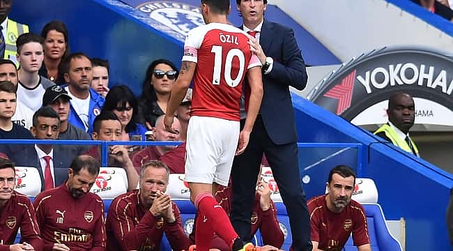 Unai Emery'den Özil sözleri