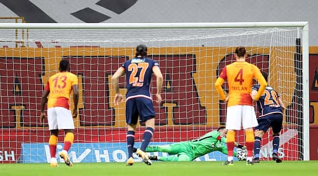 Galatasaray, Başakşehir'i 3 golle geçti