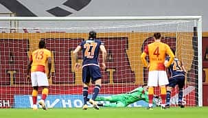 Galatasaray, Başakşehir'i 3 golle geçti