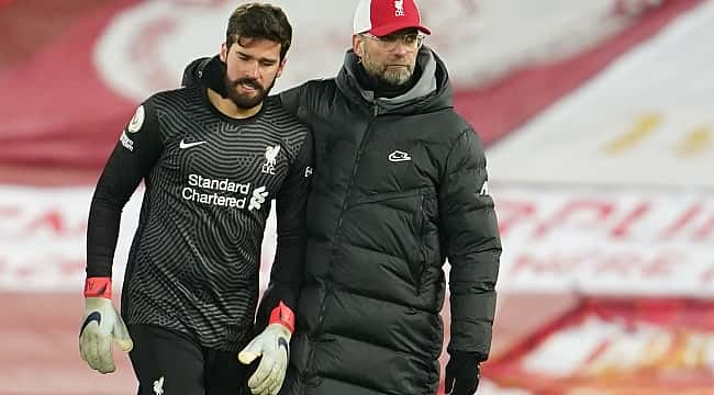 Klopp'tan Alisson'a: 'Tribünlerimiz var, oraya vur''