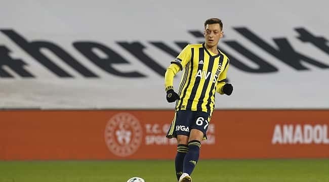 Mesut Özil nasıl oynadı? 