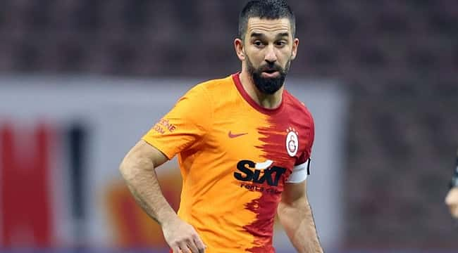 Arda Turan'dan 2. kez 'dalya'