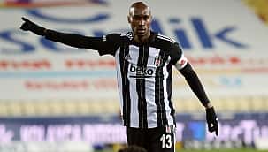 Atiba'dan derbi sözleri; ''Şampiyonluk için!''