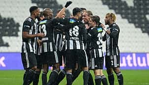 Beşiktaş 2 golle ile zirveye uçtu