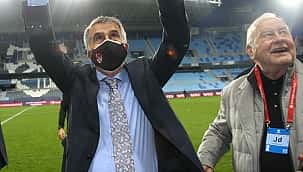 'Biz Türkiye'yiz, dik durduk...'