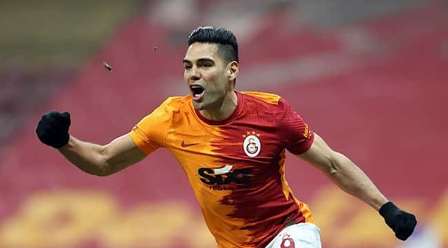 Falcao, G.Saray'da bunu ilk kez yaptı!