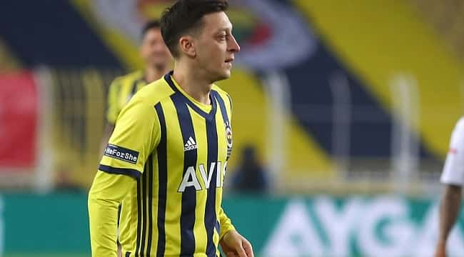 Mesut Özil, Beşiktaş derbisini kaçıracak mı?