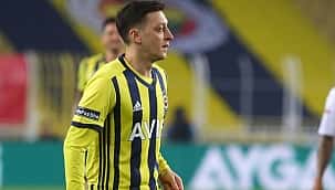 Mesut Özil, Beşiktaş derbisini kaçıracak mı?