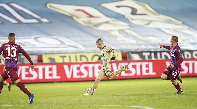 Pelkas, Fenerbahçe'yi taşıyor!