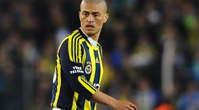 Alex de Souza resmen açıkladı