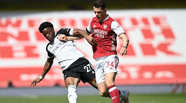 Arsenal puanı 90+8'de aldı, Fulham'ın işi zora girdi