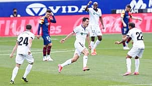 Enes Ünal şov devam ediyor!