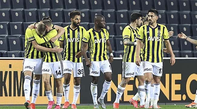 Fenerbahçe 3 puanı 3 golle aldı