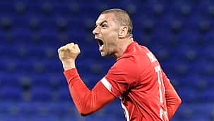 Lille, Burak Yılmaz ile zirvede