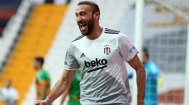 Cenk Tosun ve Aboubakar'a men cezası