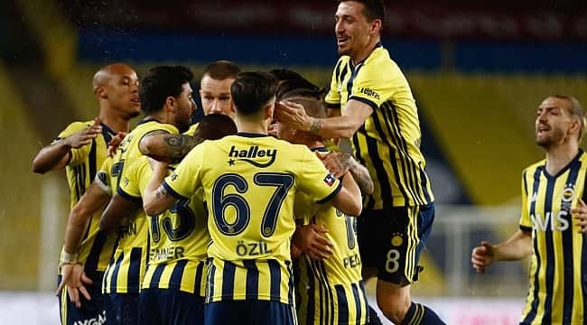 Fenerbahçe zirve takibini sürdürdü
