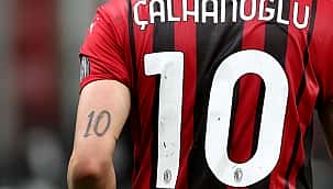 Hakan Çalhanoğlu en iyisi oldu!