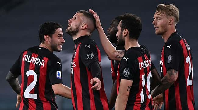 Juventus paramparça! Milan'dan farklı zafer geldi