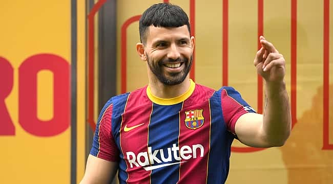 Sergio Agüero Barcelona'ya imza attı