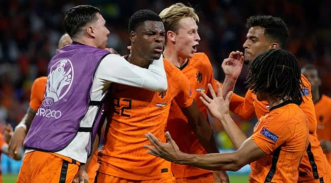 Amsterdam'da 5 gollü çılgın maç!