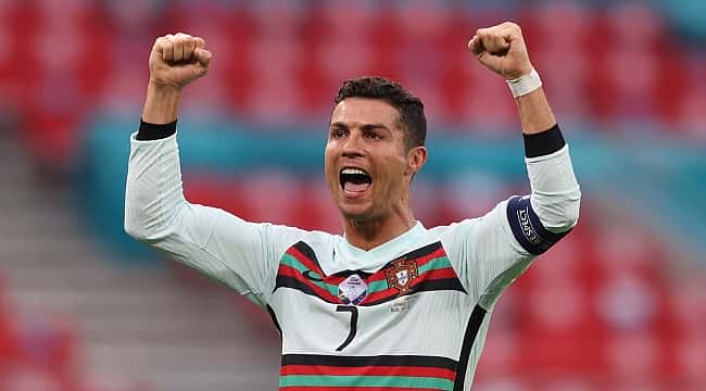 Cristiano Ronaldo EURO2020'ye rekorla başladı
