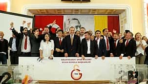 Galatasaray'da yeni dönem!