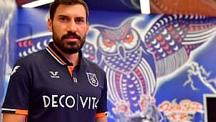 Şener Özbayraklı'nın yeni takımı