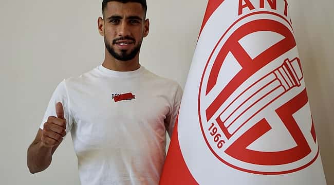 Antalyaspor'a Cezayirli golcü! 3 yıllık imza