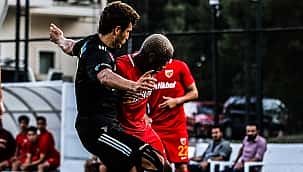 Beşiktaş'tan tatsız prova! 3 gollü yenilgi...