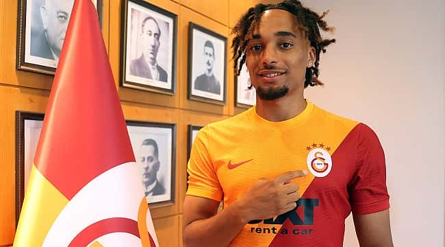 Galatasaray sağ bek transferini açıkladı