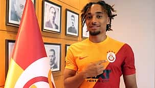 Galatasaray sağ bek transferini açıkladı