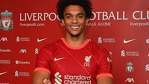 Liverpool'dan uzun vadeli sözleşme