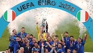 Wembley'de kupa töreni!