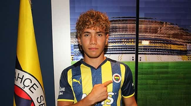 Fenerbahçe transferi açıkladı!