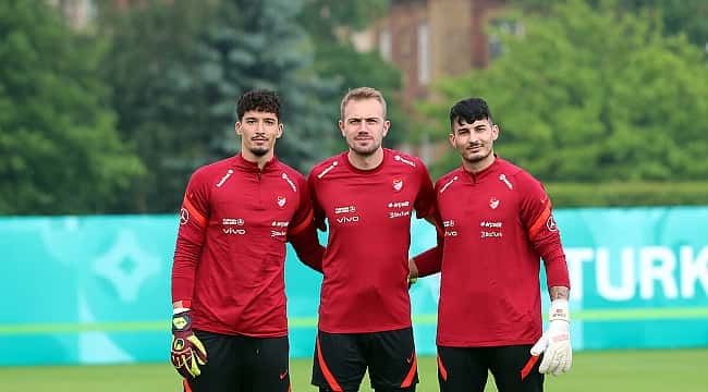 Lille'in kalesine Türk kaleci!