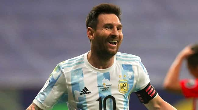 Lionel Messi imzayı atıyor!