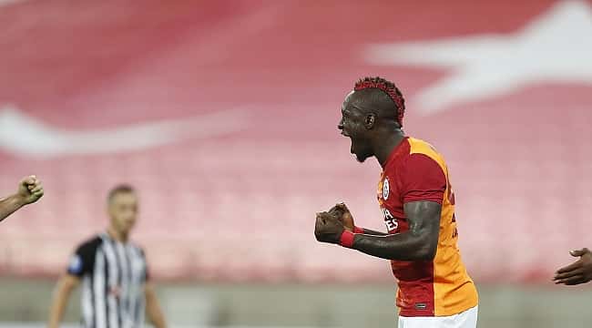 Galatasaray'da 3 futbolcu hem cep hem can yakıyor!