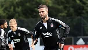 Beşiktaş'ta Miralem Pjanic bekleyişi!
