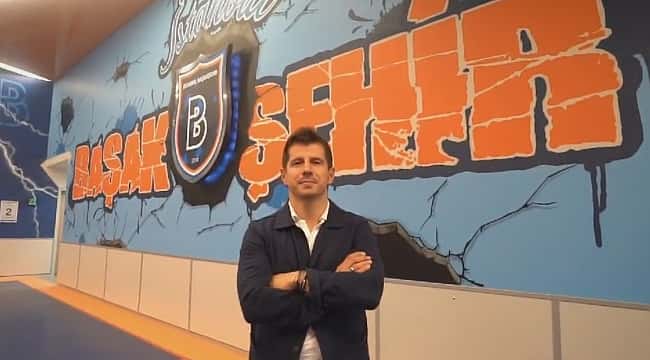 Emre Belözoğlu sözleşmeyi imzaladı