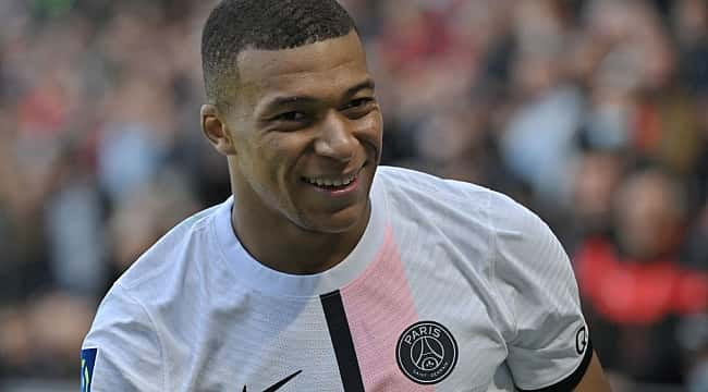 22 yaşında en iyisi Mbappe