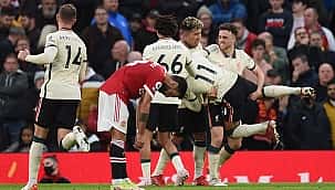 Liverpool, MANU'ya acımadı!