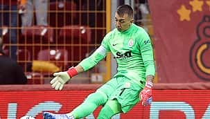 Muslera'dan süper geri dönüş