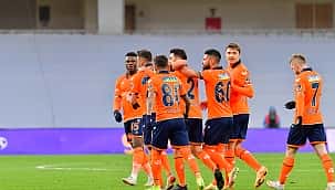Başakşehir & Belözoğlu işbirliği kazanmaya devam! 