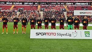 Galatasaray'da 3 oyuncuya veda!