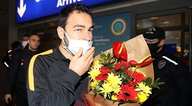 Galatasaray'da transfer mesajı!