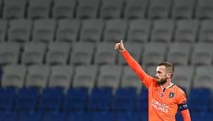 Visca, Efecan ve stoper hamlesi!