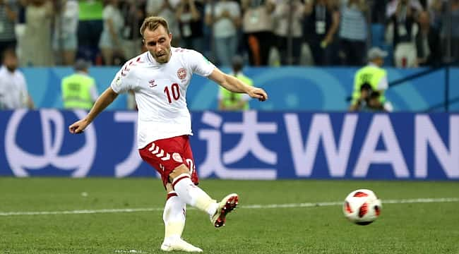 Christian Eriksen imzayı attı, futbola döndü! 