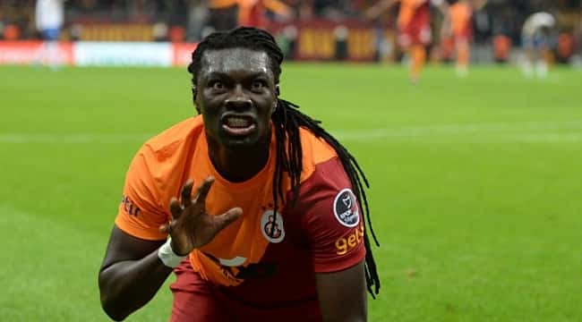 Bafetimbi Gomis hiç bırakmamış gibi! 