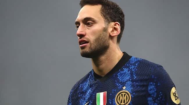 Hakan Çalhanoğlu için İngiliz devi pusuda! 